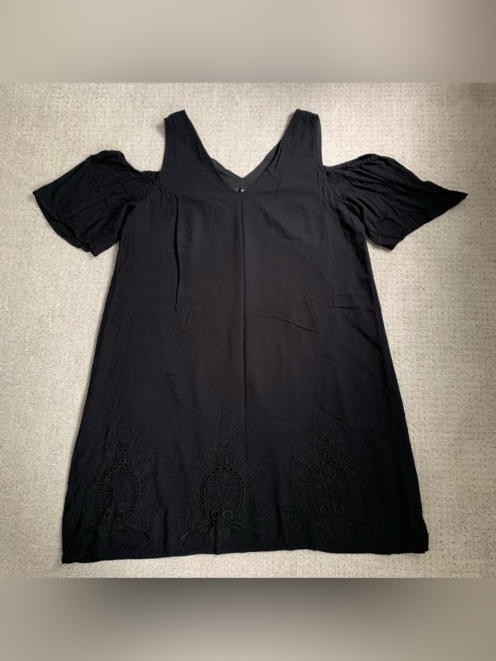 Mossimo Target Black Rayon Cold Shoulder Cutout Lace Appliqué Dress Size Large